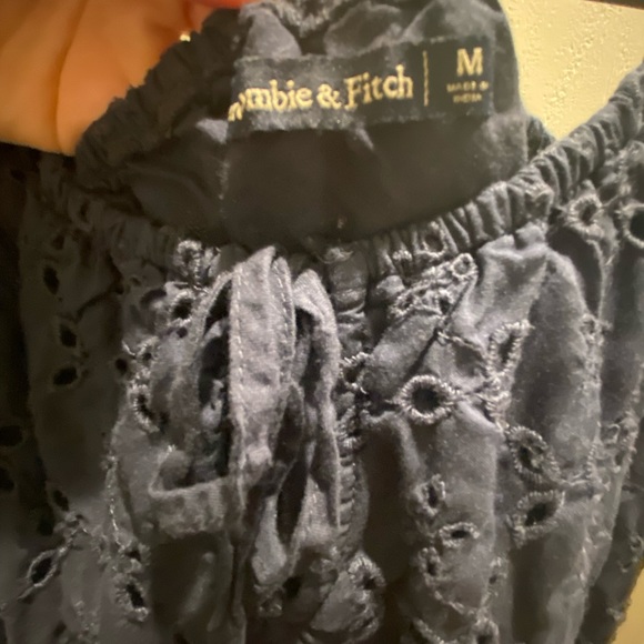 Abercrombie blue ruffle crop top - Picture 3 of 3